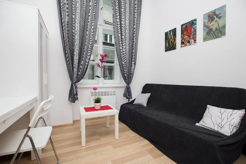 Apartment Krak Super Budget