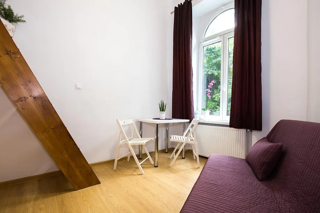 Krak Super Budget Apartment