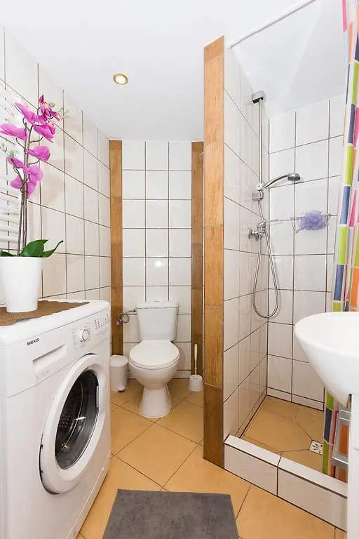 Krak Super Budget 0*, Krakow Poland