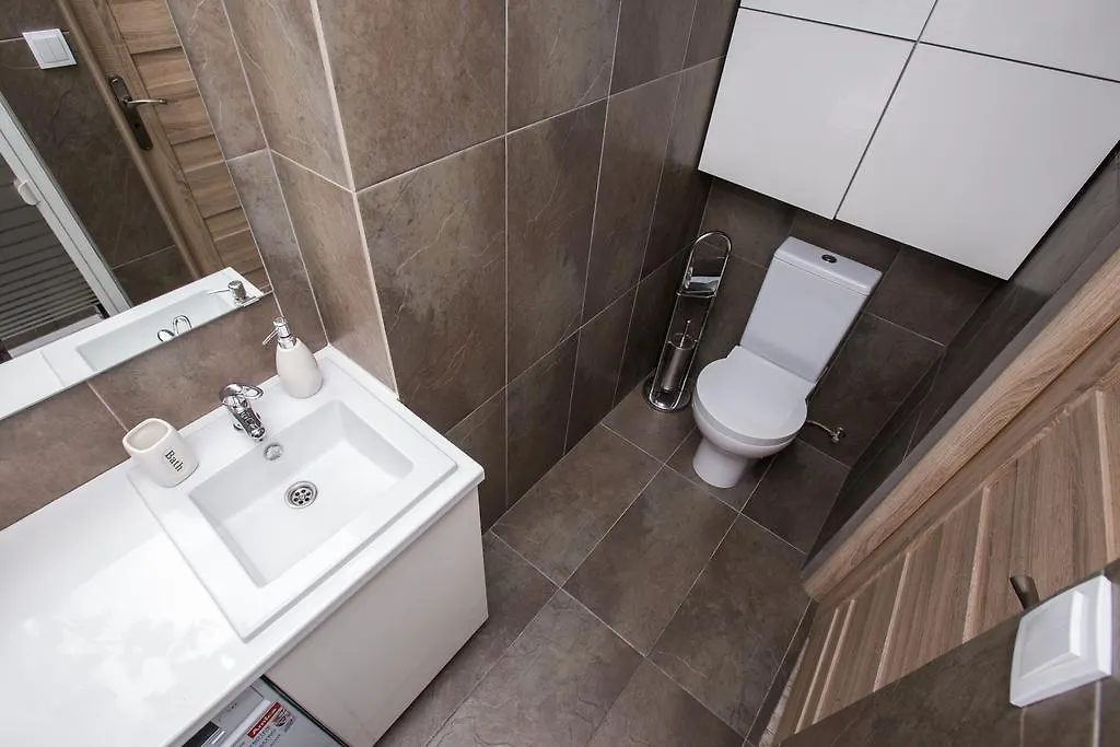 Apartment Krak Super Budget