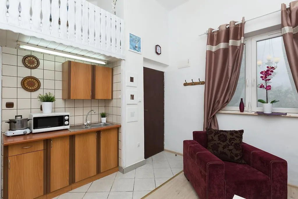 Apartment Krak Super Budget